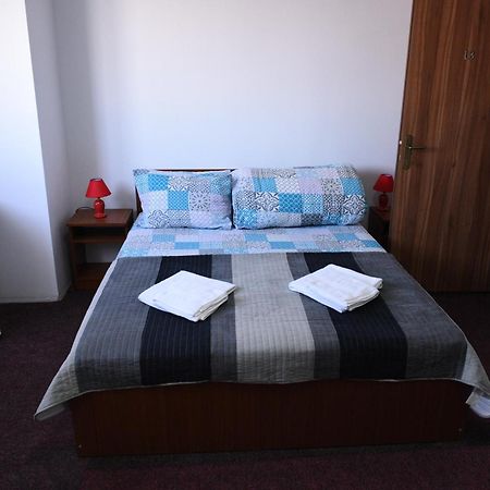 Hostel Ruxandra Focsani Exterior photo