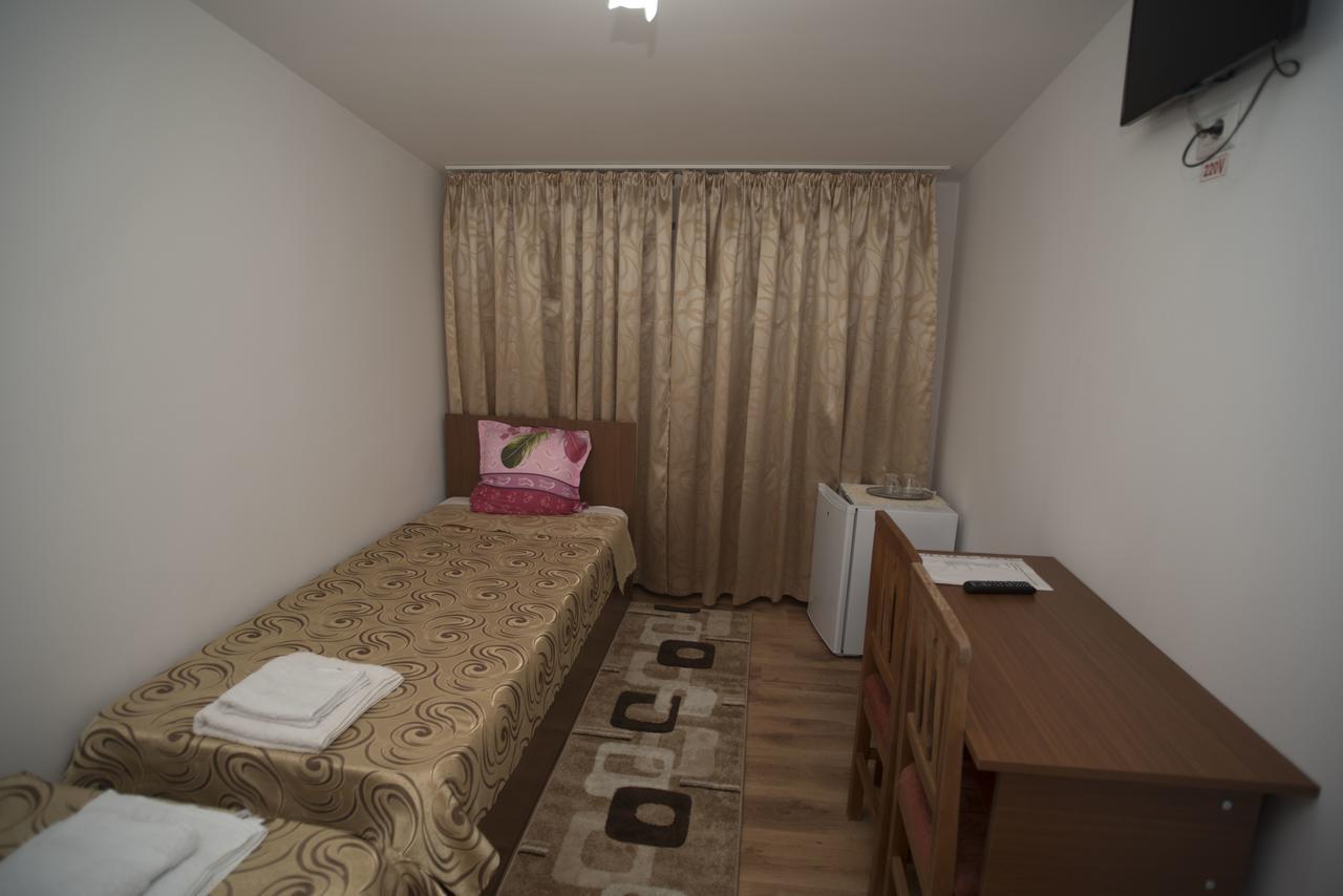 Hostel Ruxandra Focsani Exterior photo