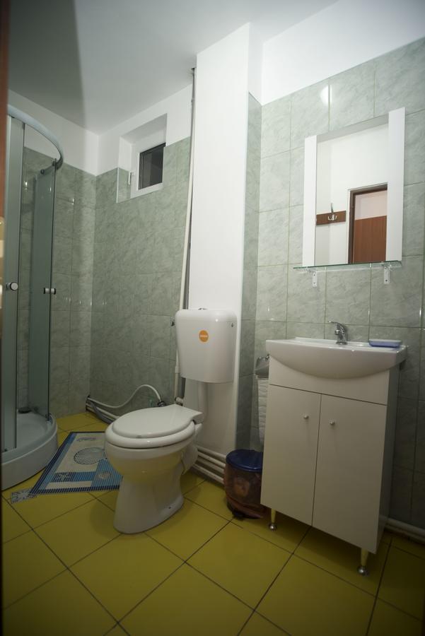 Hostel Ruxandra Focsani Exterior photo